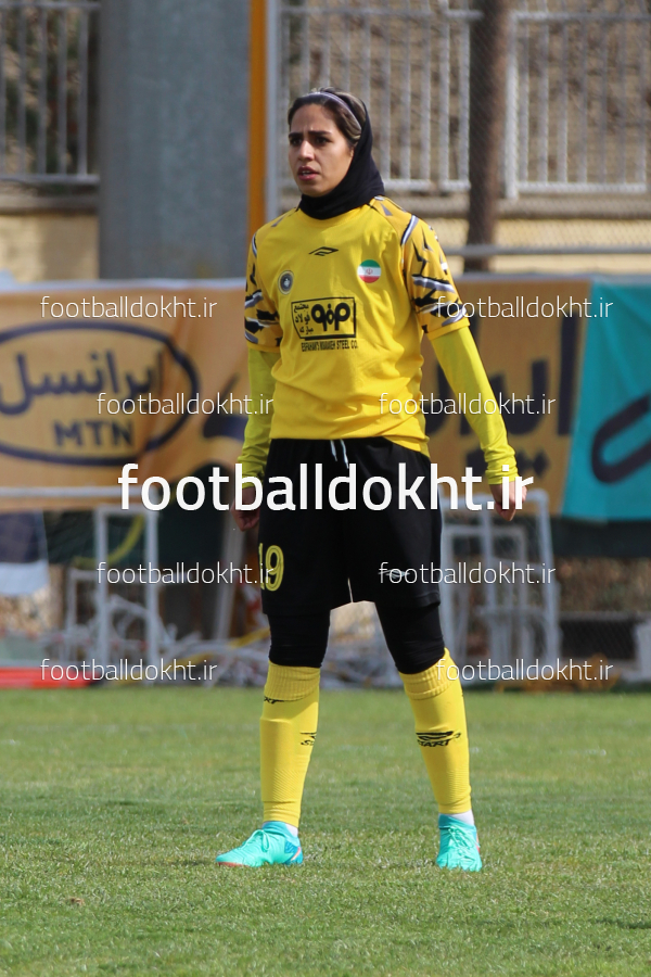 فاطمه عادلی