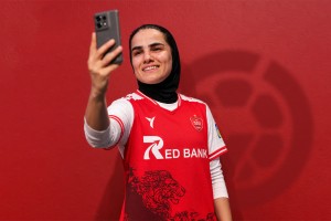 جنجالی‌ترین نقل و انتقال لیگ فوتبال زنان؛ فرشته در مسیر نیلوفر؟